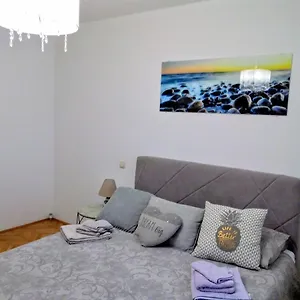 apartment-stana-trogir.hotels-in-trogir.com/
