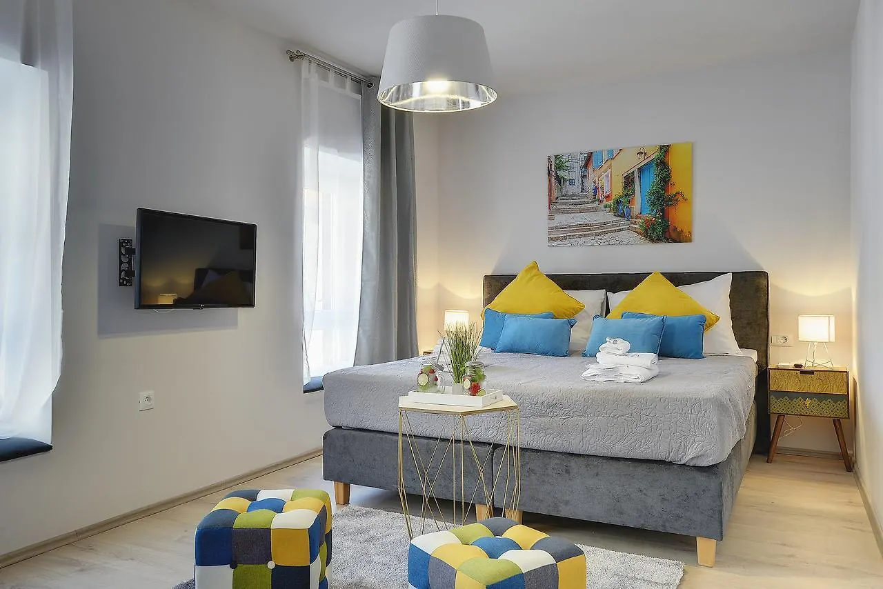 D&A Amphitheatre Apartments With Free Parking Pula 0*,  Croatia