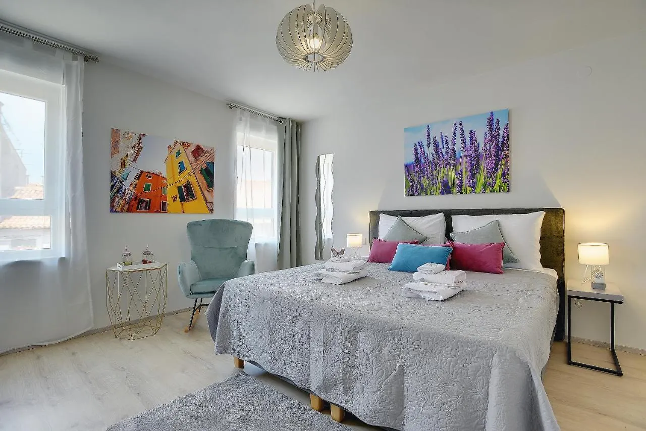 D&A Amphitheatre Apartments With Free Parking Pula 0*,  Croatia