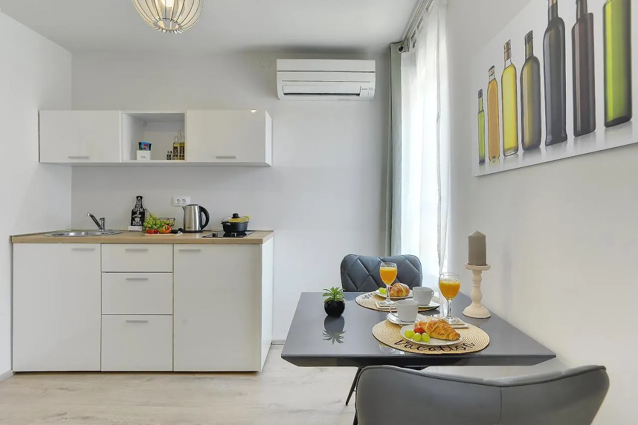 D&A Amphitheatre Apartments With Free Parking Pula Croatia
